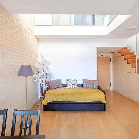 Viva Stadium 아파트 *